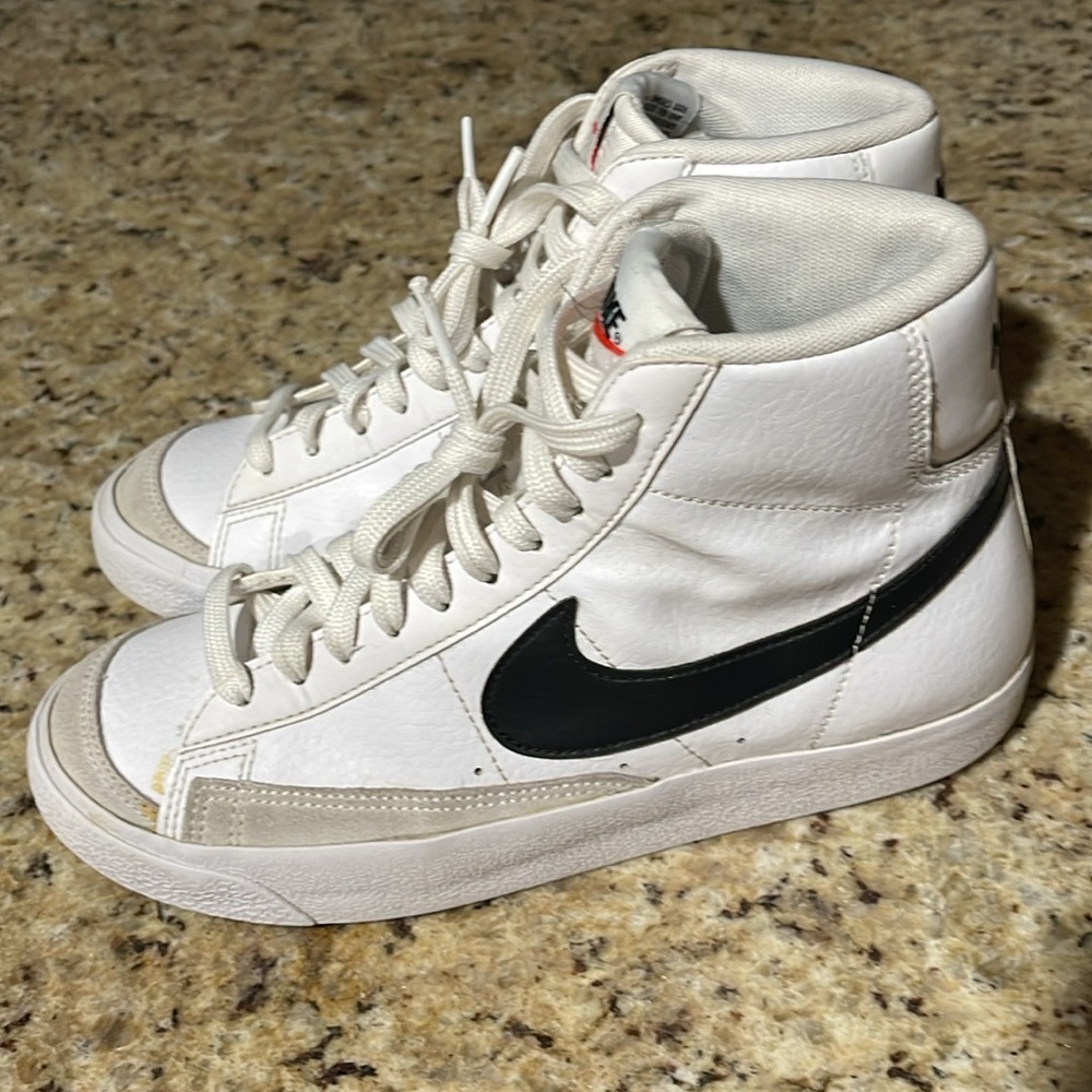 Nike Blazer Mid